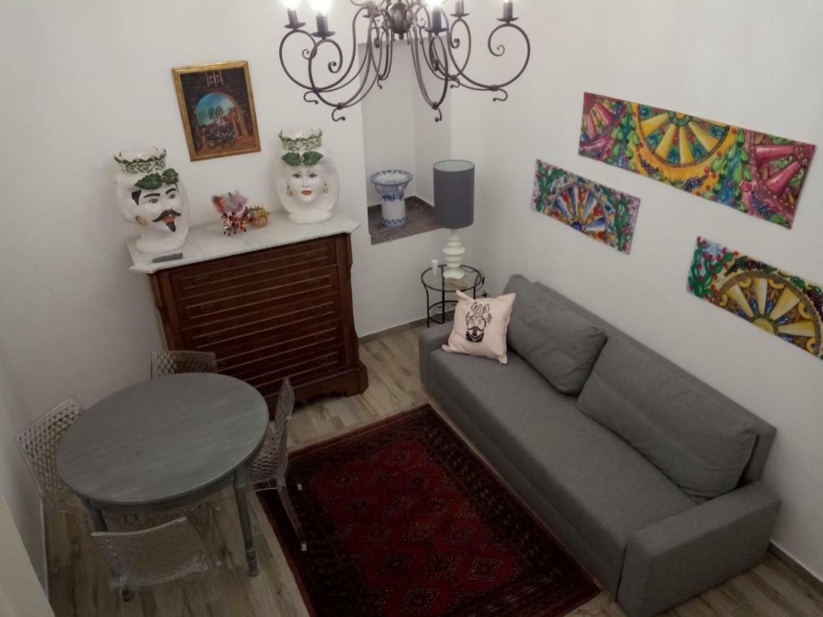 Mamarico' Apartament Catania Bagian luar foto