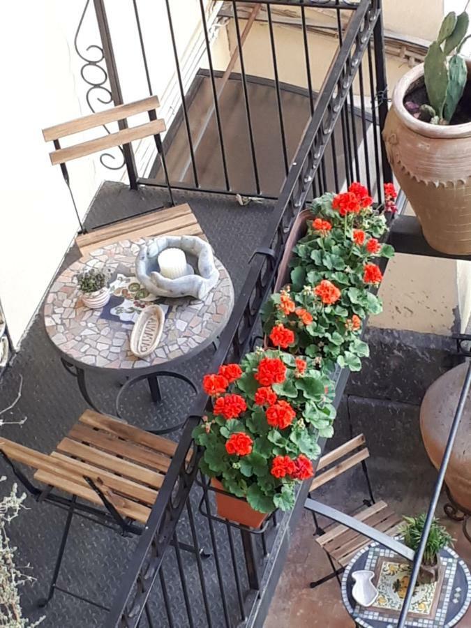 Mamarico' Apartament Catania Bagian luar foto